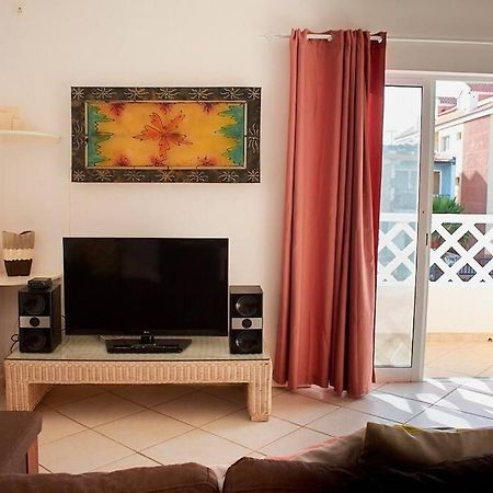 Santana - T2 Confortavel A 300 M Da Praia De Santa Maria Apartment ภายนอก รูปภาพ