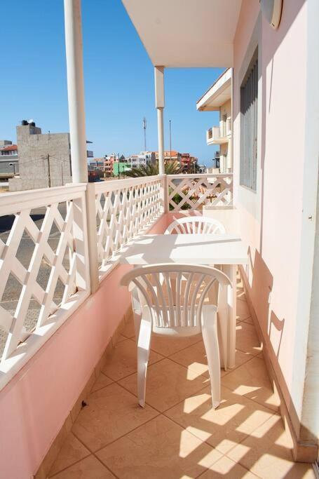 Santana - T2 Confortavel A 300 M Da Praia De Santa Maria Apartment ภายนอก รูปภาพ